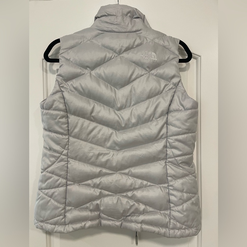 Women’s North Face Aconcagua Silver Vest - Picture 6 of 7